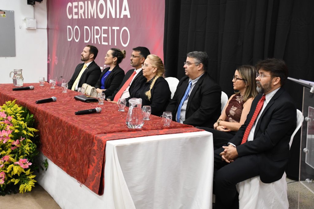 Primeira edição da Cerimônia do Direito encerra Semana de Atualização Jurídica da Unileão
